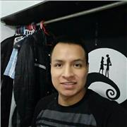 Profesor que imparte clases de todas los grados